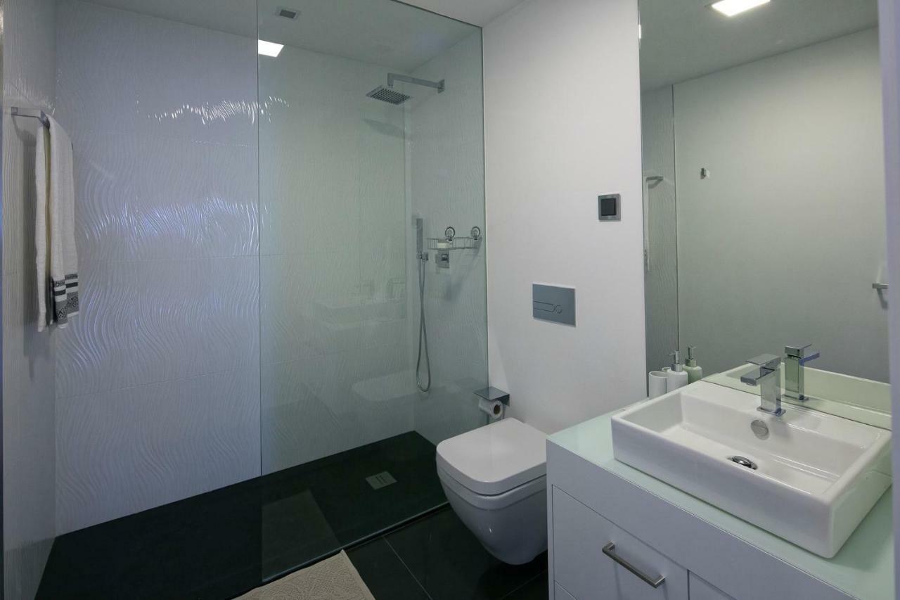 Spacious Luxury Holiday Apartment With A Great View, Funchal, Free Wifi And Parking Esterno foto
